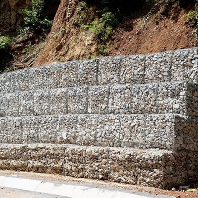 2.2mm - 4.0mm Diâmetro de fio Galfan Gabion Com 65% - 80% Área aberta