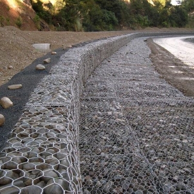2.2mm - 4.0mm Diâmetro de fio Galfan Gabion Com 65% - 80% Área aberta