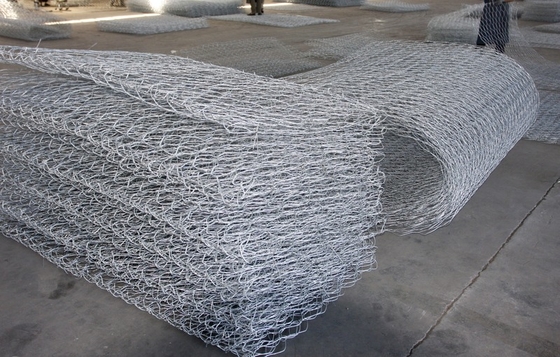 Alta resistência à tração 3,4 mm Galvanizado Gabion malha hexagonal para a proteção da margem do rio