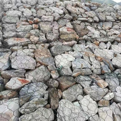 Gavião galvanizado Galfan com resistência à tração 350-550N/mm2 Spot Soldado por fio de liga de 3,0 mm