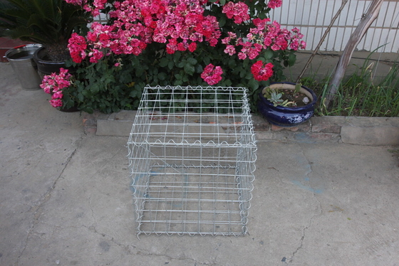 Pre-preenchido Gabion Galvanizado pesado rede de arame hexagonal cesta anti-corrosionado para dique de rio