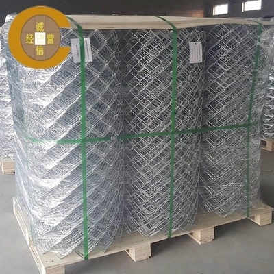 Grelha de cercas galvanizadas de ligação de cadeia de ferro com revestimento de plástico