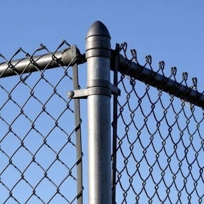Sistema de vedação tecida com fio de liga galvanizado para segurança do perímetro