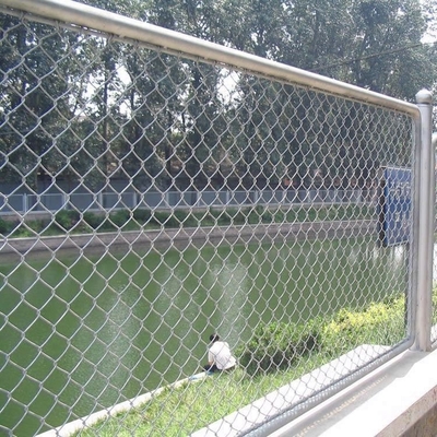 Sistema de vedação tecida Top Galvanizado de aço liga de fio de aço Chainlink vedação