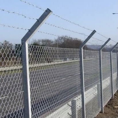 Sistema de vedação tecida Top Galvanizado de aço liga de fio de aço Chainlink vedação