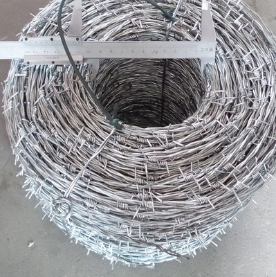 Galvanização de uma bobina de arame farpado