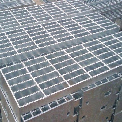 Grelha de aço galvanizado com buraco quadrado antiderrapante