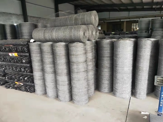 1.5mm Galvanizado Ferro fio Chickenwire malha de vedação para fabricação de gaiolas
